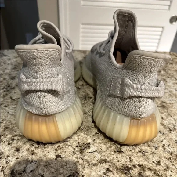 Adidas Yeezy Boost 350 V2 Sesame